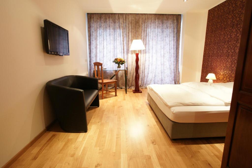 Hotel Stern Dusseldorf Phòng bức ảnh