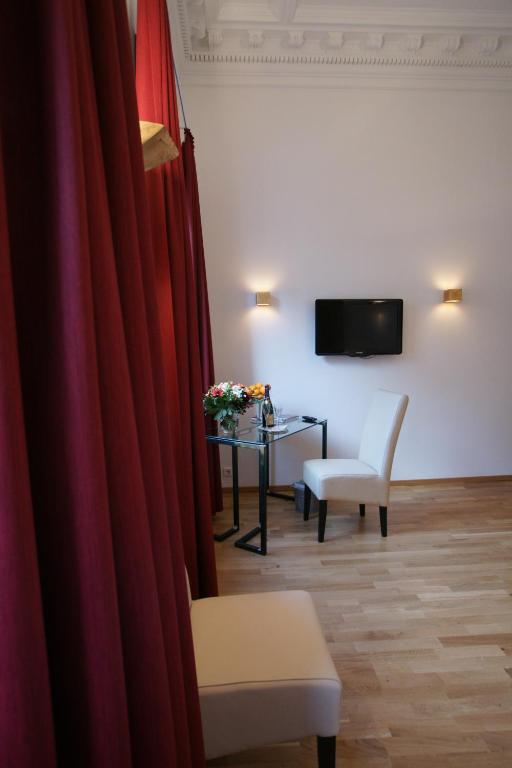 Hotel Stern Dusseldorf Ngoại thất bức ảnh