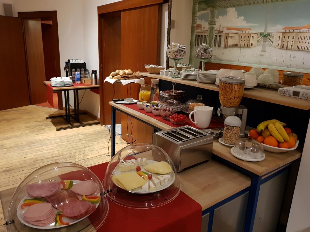 Hotel Stern Dusseldorf Ngoại thất bức ảnh