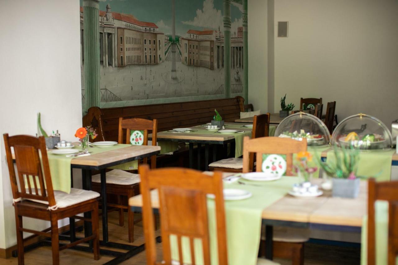Hotel Stern Dusseldorf Ngoại thất bức ảnh