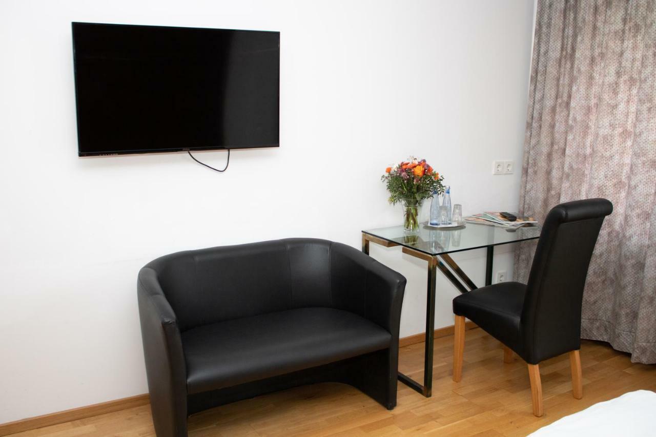 Hotel Stern Dusseldorf Ngoại thất bức ảnh