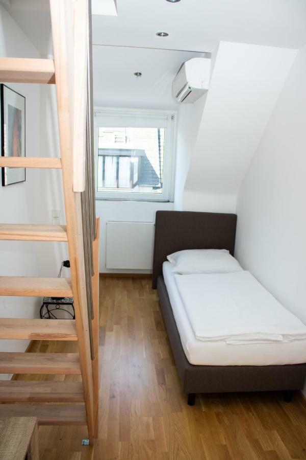 Hotel Stern Dusseldorf Ngoại thất bức ảnh