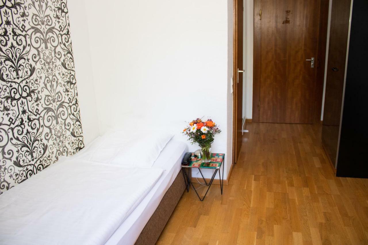 Hotel Stern Dusseldorf Ngoại thất bức ảnh