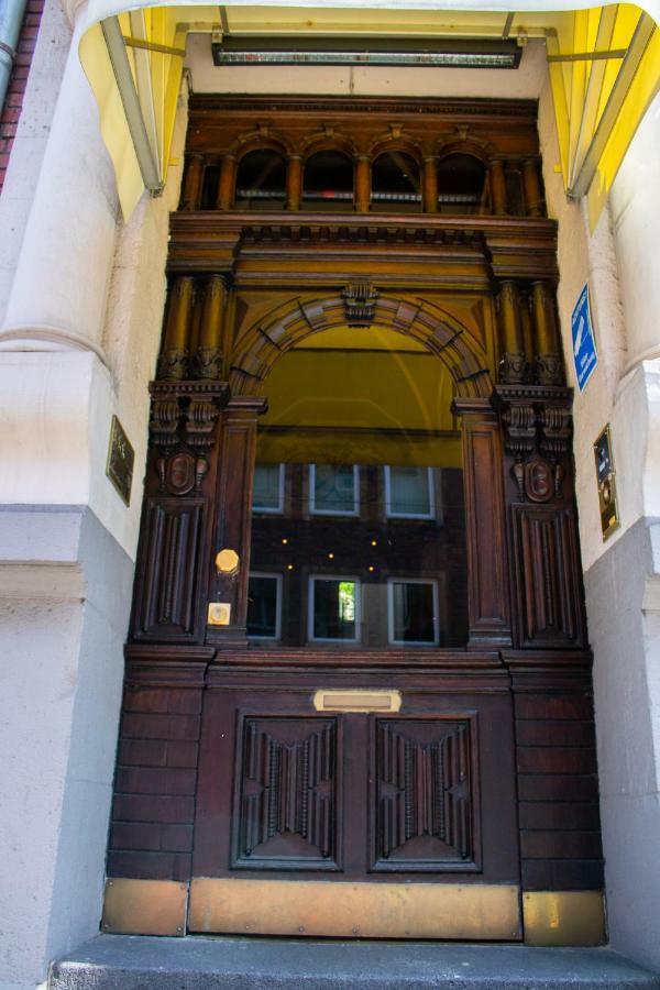 Hotel Stern Dusseldorf Ngoại thất bức ảnh